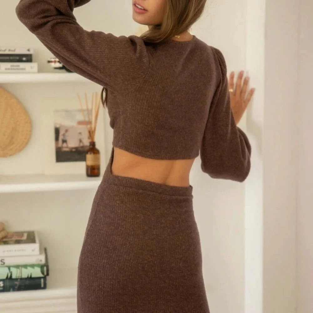 Endless Blu NWT Brown Cutout Ring Detail Long Sleeve Mini Dress SZ L - Picture 4 of 4